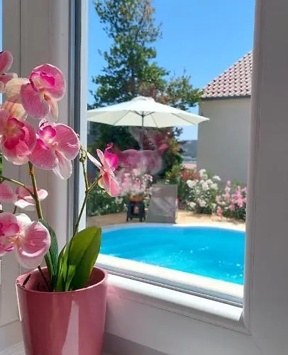 Apartament Capital *