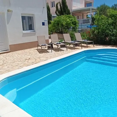 Capital Apartment